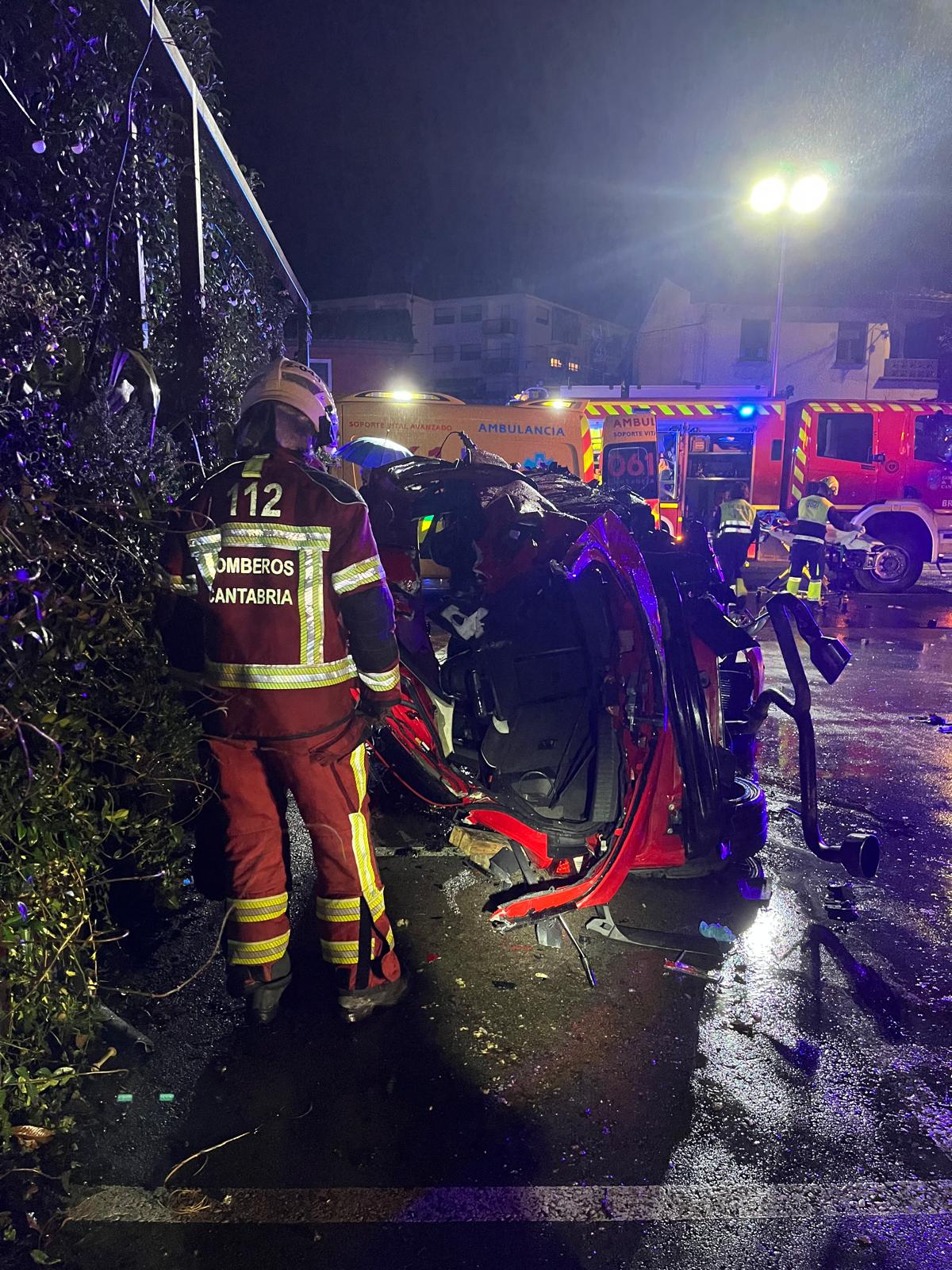 La Delegación del Gobierno asegura que la carretera donde han fallecido los tres jóvenes está en buenas condiciones La Delegación del Gobierno asegura que la carretera donde han fallecido los tres jóvenes está en buenas condiciones