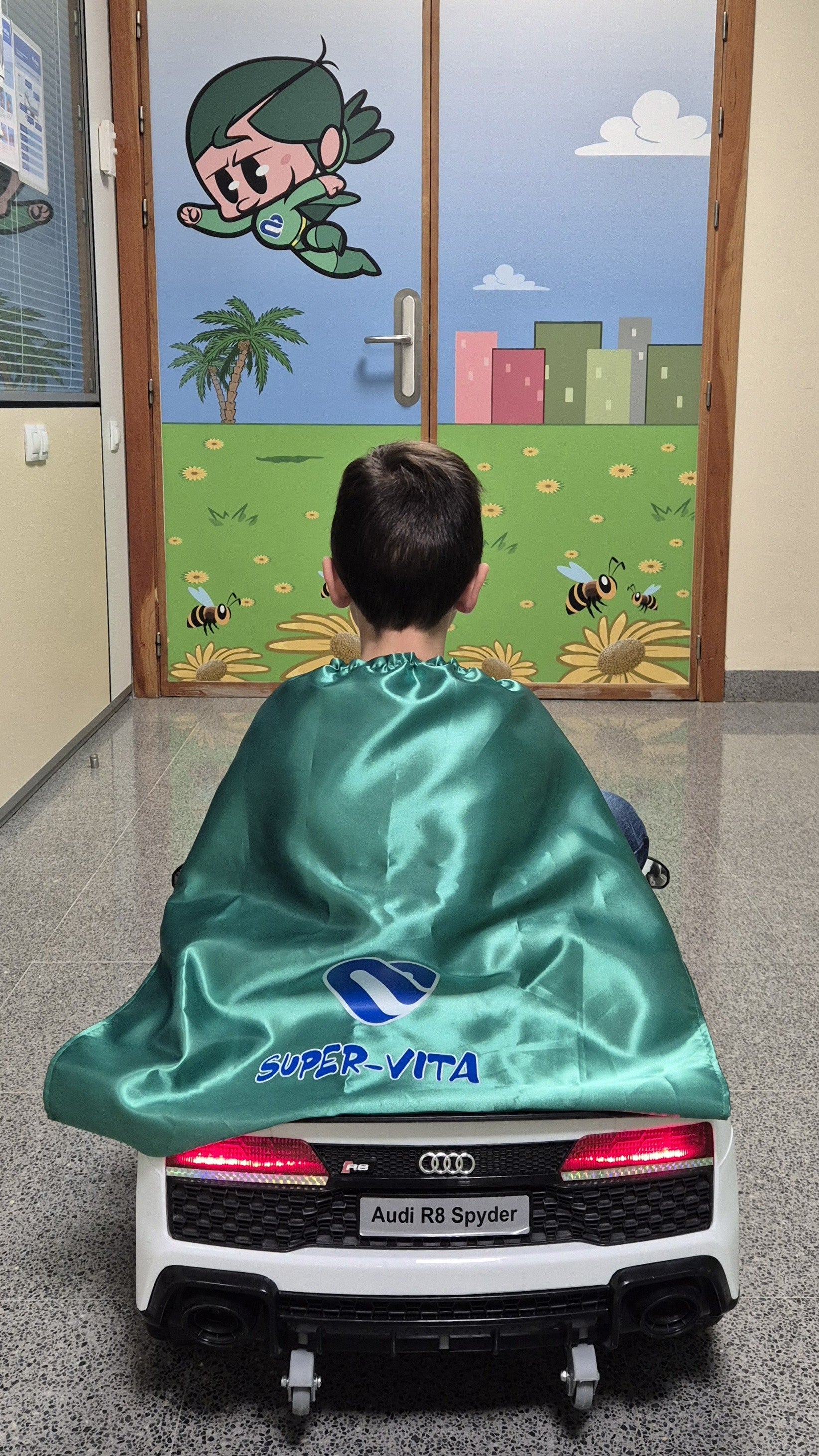 El Hospital Vithas Castellón incorpora las “Capas de Supervita” para acompañar a los más pequeños en los momentos difíciles El Hospital Vithas Castellón incorpora las “Capas de Supervita” para acompañar a los más pequeños en los momentos difíciles