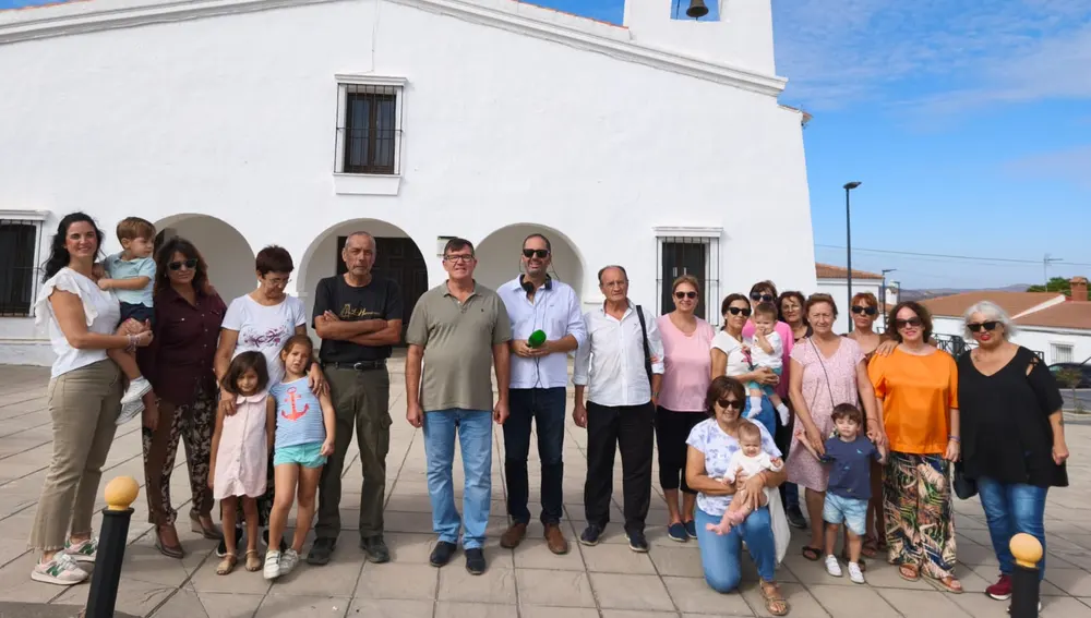 Algunos de los vecinos que participaron en el programa especial desde Minas de las Herrerías Algunos de los vecinos que participaron en el programa especial desde Minas de las Herrerías