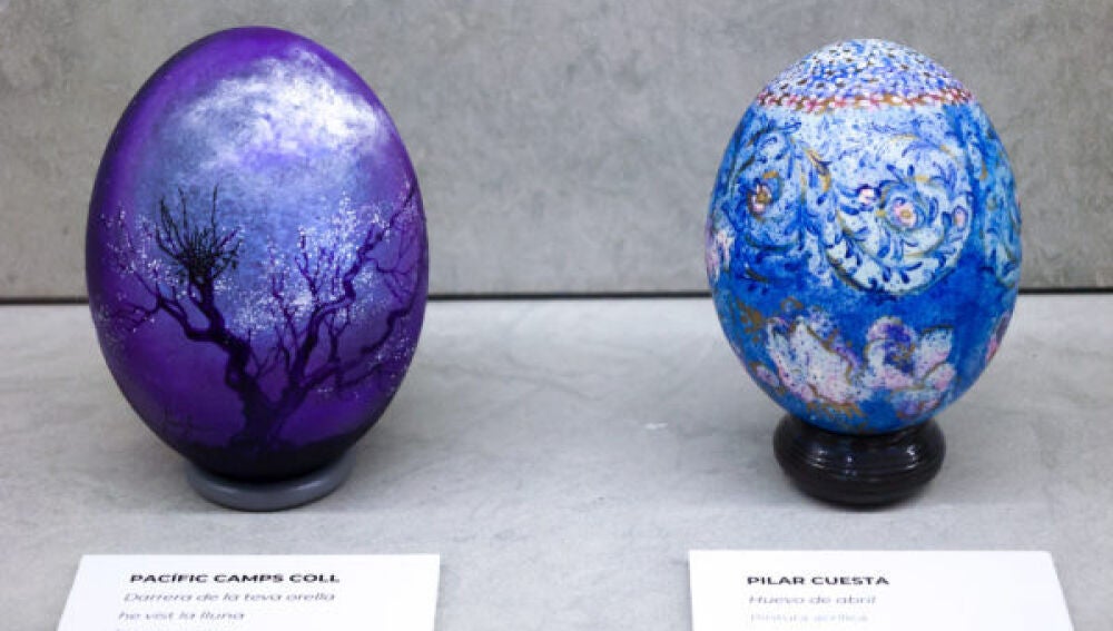 Algunos de los huevos decorados por los artistas