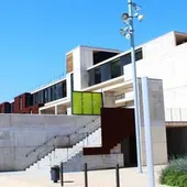 Muere una niña de 13 años mientras acudía a un curso de natación adaptada en Vila-real Muere una niña de 13 años mientras acudía a un curso de natación adaptada en Vila-real