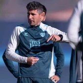 El entrenador del Málaga CF, Funes, durante el entrenamiento matinal El entrenador del Málaga CF, Funes, durante el entrenamiento matinal
