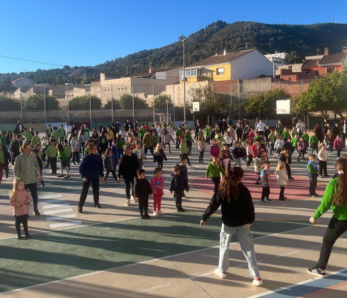 Así llega 'La estrella del sur' a Hurchillo. La canción de los escolares que cantará y bailará la pedanía el domingo 14 de diciembre Así llega 'La estrella del sur' a Hurchillo. La canción de los escolares que cantará y bailará la pedanía el domingo 14 de diciembre
