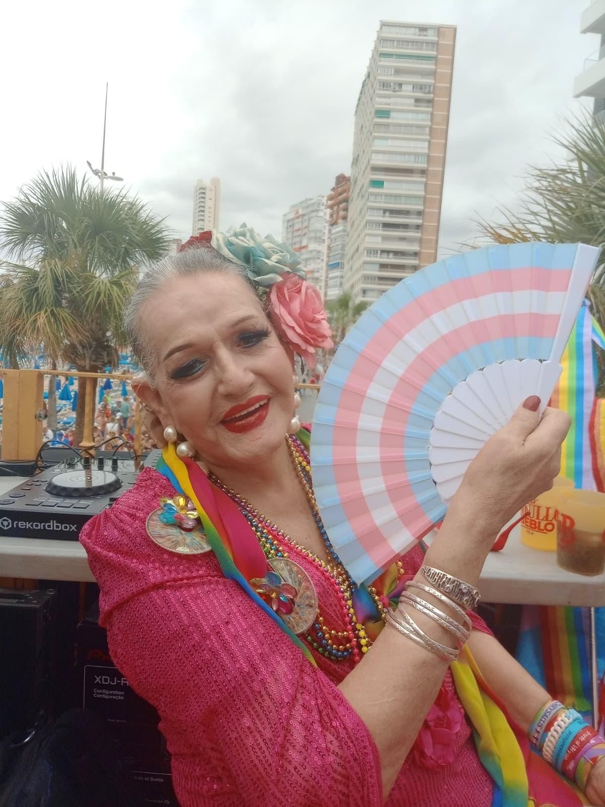 Manolita Chen, pionera en querer ser: "Mientras haya una mariquita sufriendo, no voy a dejarla sola" Manolita Chen, pionera en querer ser: "Mientras haya una mariquita sufriendo, no voy a dejarla sola"