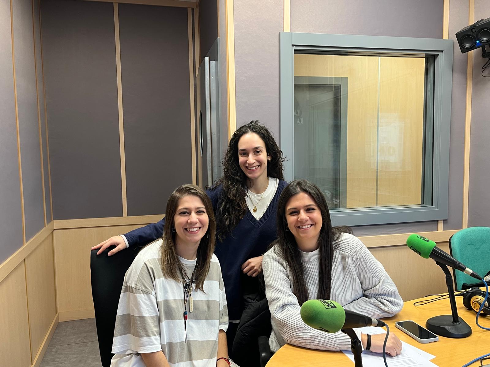 Ester Milanés y Alba Milanés junto a Noelia Macías Ester Milanés y Alba Milanés junto a Noelia Macías