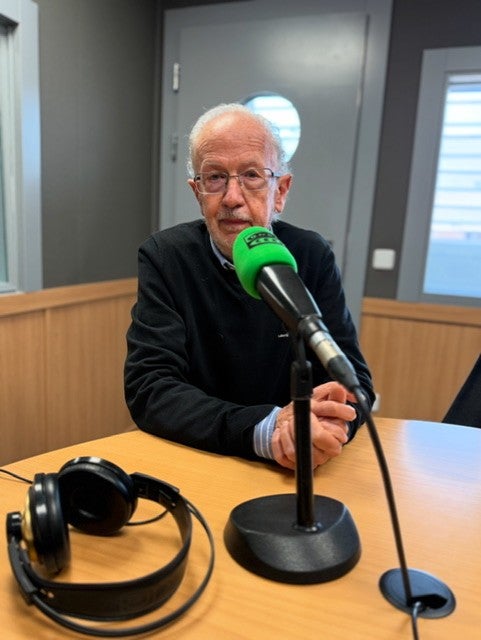 El equipo balear del investigador Félix Grases patenta un tratamiento que ya se vende en farmacias El equipo balear del investigador Félix Grases patenta un tratamiento que ya se vende en farmacias