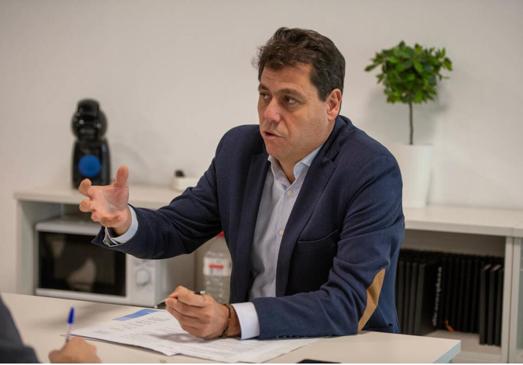 César Quintanilla fija un objetivo clave: coordinar a los sectores empresariales y posicionar a Alicante en el mapa de las grandes inversiones César Quintanilla fija un objetivo clave: coordinar a los sectores empresariales y posicionar a Alicante en el mapa de las grandes inversiones