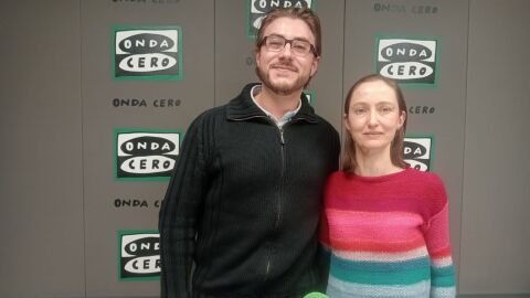 Samuel y Elena en los estudios de Onda Cero. Samuel y Elena en los estudios de Onda Cero.