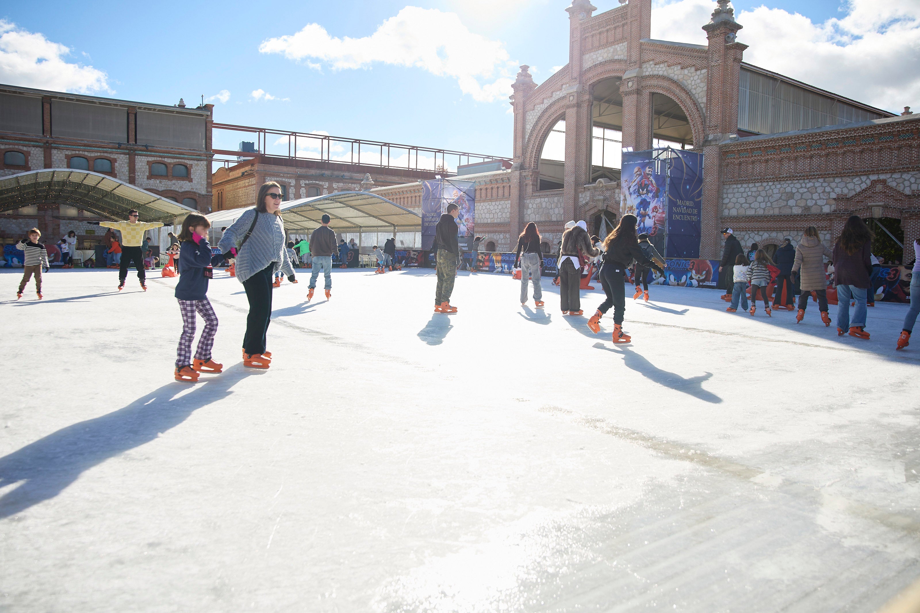 Abren las pistas de patinaje sobre hielo en Madrid Abren las pistas de patinaje sobre hielo en Madrid
