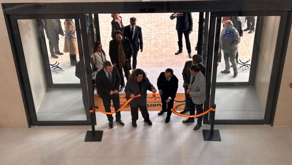 Interior estación marítima, inauguración