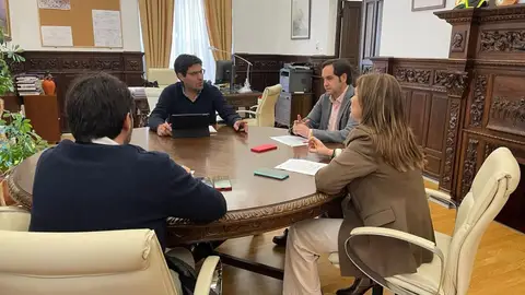 La Diputación de Badajoz activa los trabajos para aplicar la subida salarial del 2,5% correspondiente a 2025 La Diputación de Badajoz activa los trabajos para aplicar la subida salarial del 2,5% correspondiente a 2025