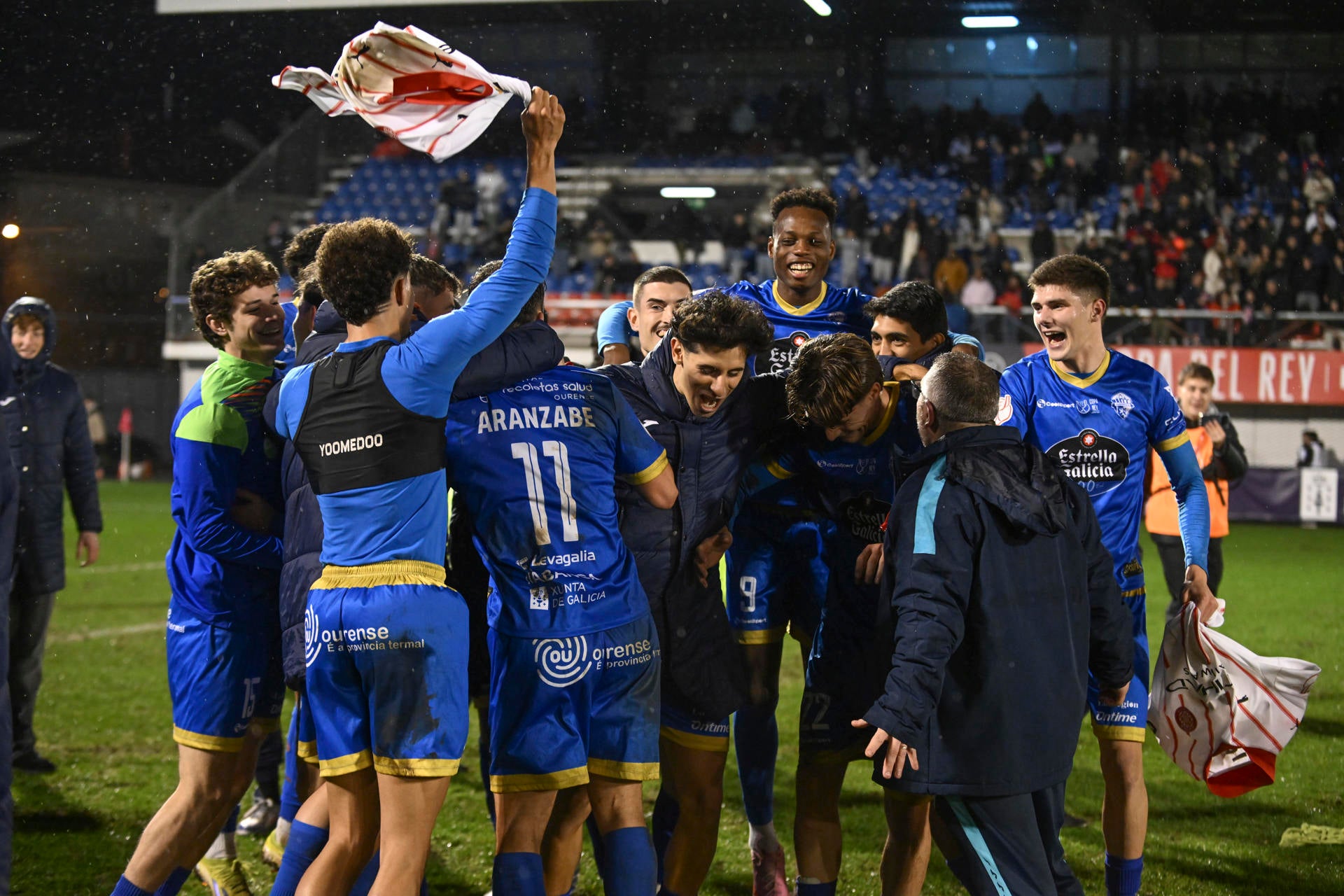 La celebración del Ourense tras eliminar al Girona de la Copa La celebración del Ourense tras eliminar al Girona de la Copa