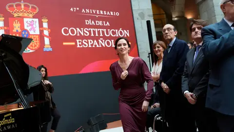 Ayuso se compromete a erradicar cualquier mala práctica en la sanidad madrileña Ayuso se compromete a erradicar cualquier mala práctica en la sanidad madrileña