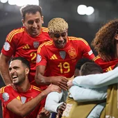 Los futbolistas de la selección española celebran un gol en un partido en la Nations League Los futbolistas de la selección española celebran un gol en un partido en la Nations League