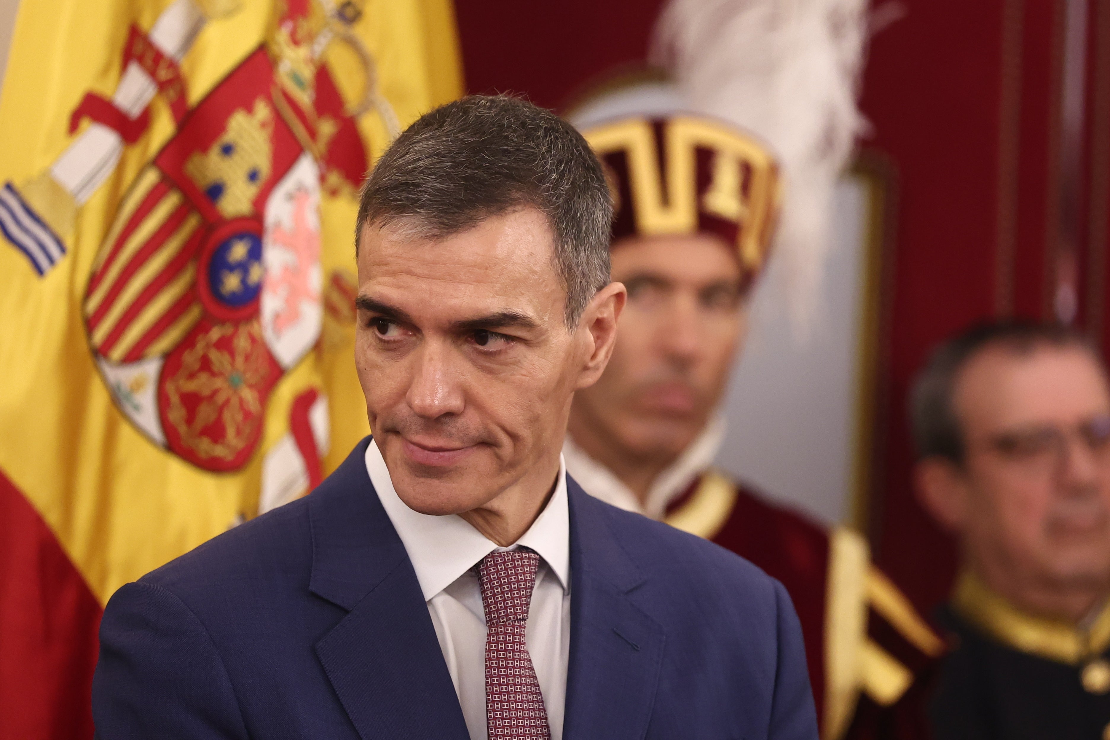 Pedro Sánchez asume el "error" en la velocidad de la gestión del caso Salazar, pero niega que haya sido "premeditado" Pedro Sánchez asume el "error" en la velocidad de la gestión del caso Salazar, pero niega que haya sido "premeditado"