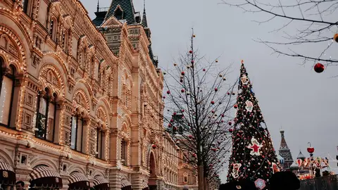 Weekend news Christmas 2025: La Navidad llega a 'Noticias fin de semana' con la mejor música Weekend news Christmas 2025: La Navidad llega a 'Noticias fin de semana' con la mejor música