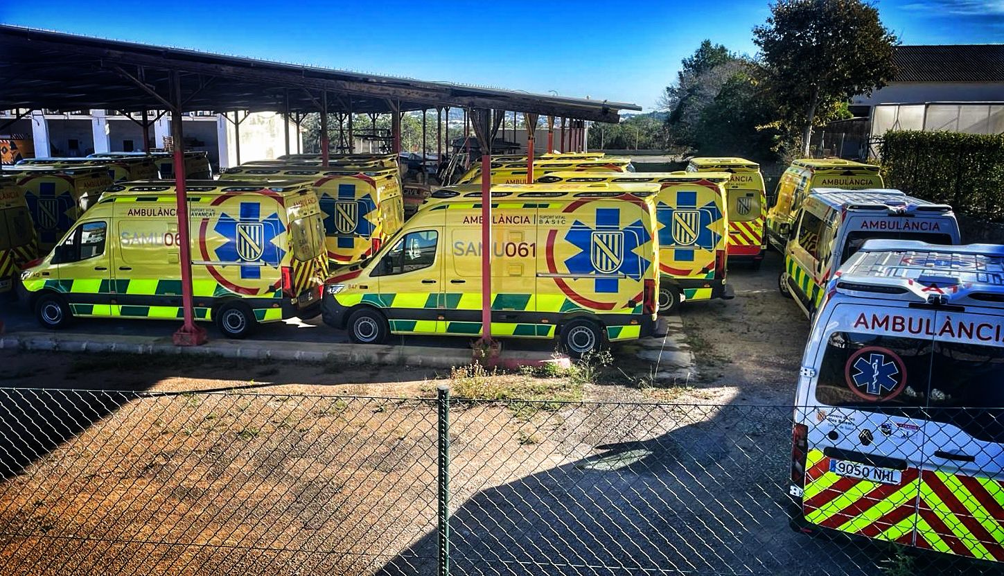 Javier Ribas: "Las nuevas ambulancias nos dejan sabor agridulce porque no se ha tenido en cuenta a los trabajadores" Javier Ribas: "Las nuevas ambulancias nos dejan sabor agridulce porque no se ha tenido en cuenta a los trabajadores"