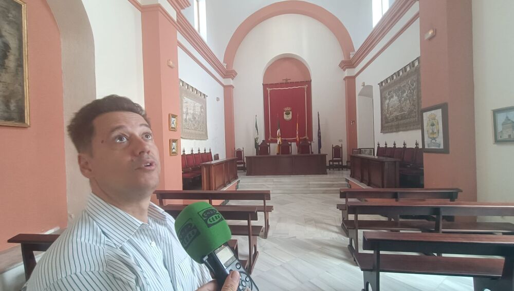 El actual Salón de Plenos del Ayuntamiento de Mazanilla es uno de los lugares históricos de la localidad.