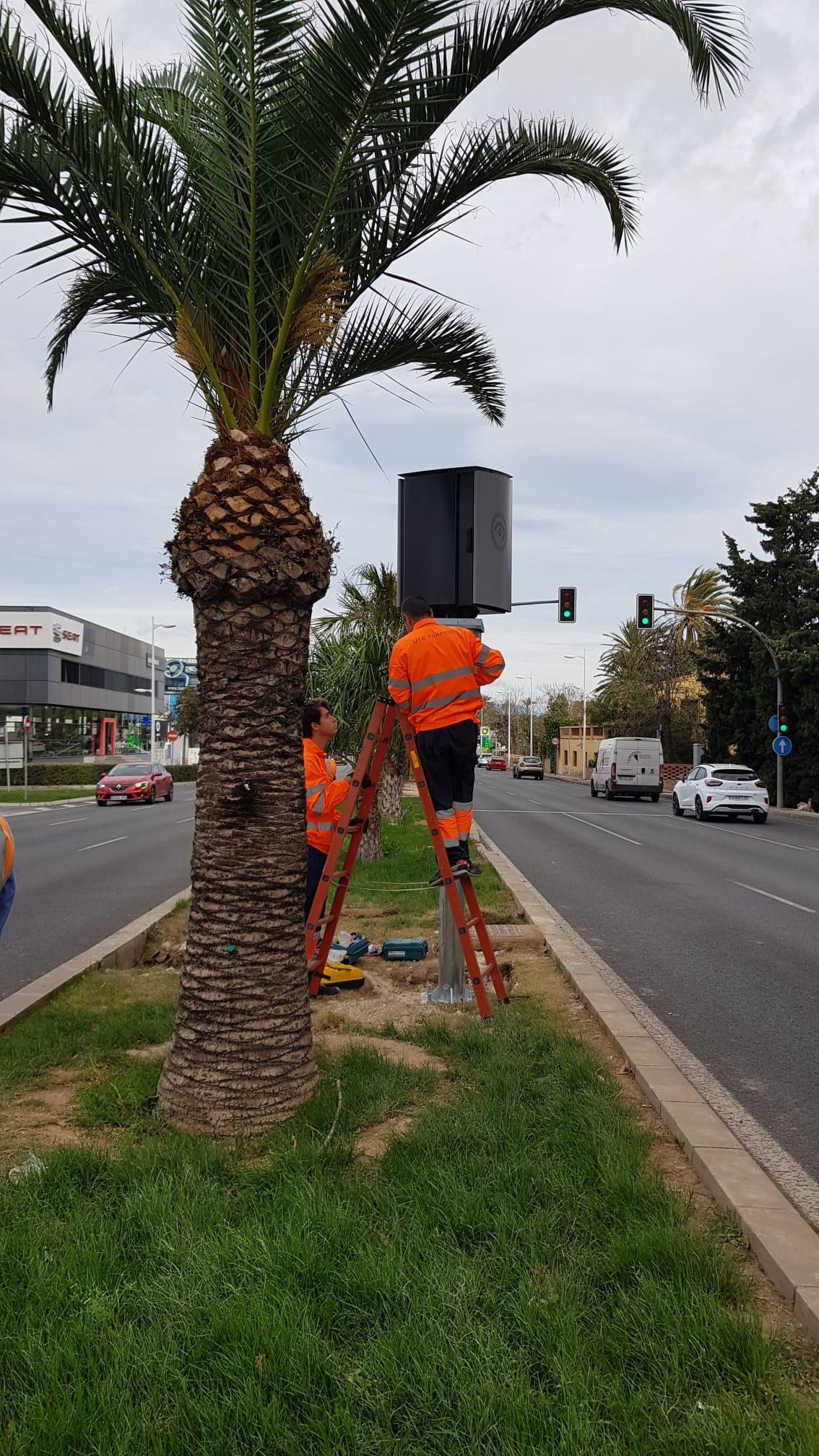 Los nuevos radares ya han sorprendido a 15.000 conductores por superar la velocidad Los nuevos radares ya han sorprendido a 15.000 conductores por superar la velocidad