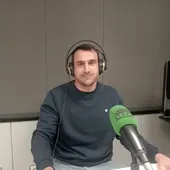 Adrián Eixerés, en los estudios de Onda Cero Vila-real. Adrián Eixerés, en los estudios de Onda Cero Vila-real.