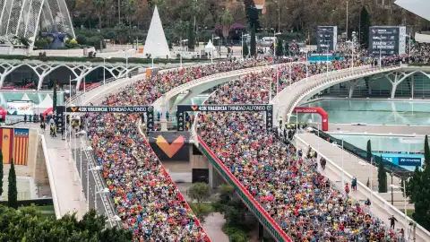 Estos son los primeros datos que nos deja el Maratón de Valencia 2025: 9 récords y nuevos hitos deportivos Estos son los primeros datos que nos deja el Maratón de Valencia 2025: 9 récords y nuevos hitos deportivos