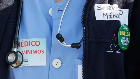 Concentración del colectivo médico y facultativo con motivo de la huelga médica nacional. Concentración del colectivo médico y facultativo con motivo de la huelga médica nacional.