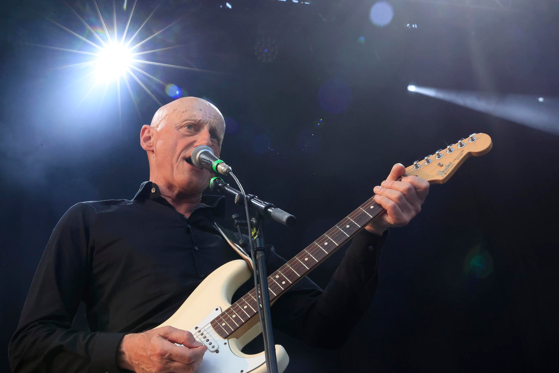 Muere Jorge Martínez, cantante y líder de Ilegales a los 70 años Muere Jorge Martínez, cantante y líder de Ilegales a los 70 años