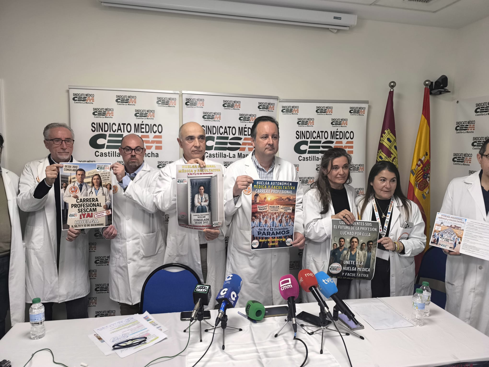 Arranca la huelga de médicos en C-LM y advierten del colapso que sufre la sanidad pública Arranca la huelga de médicos en C-LM y advierten del colapso que sufre la sanidad pública
