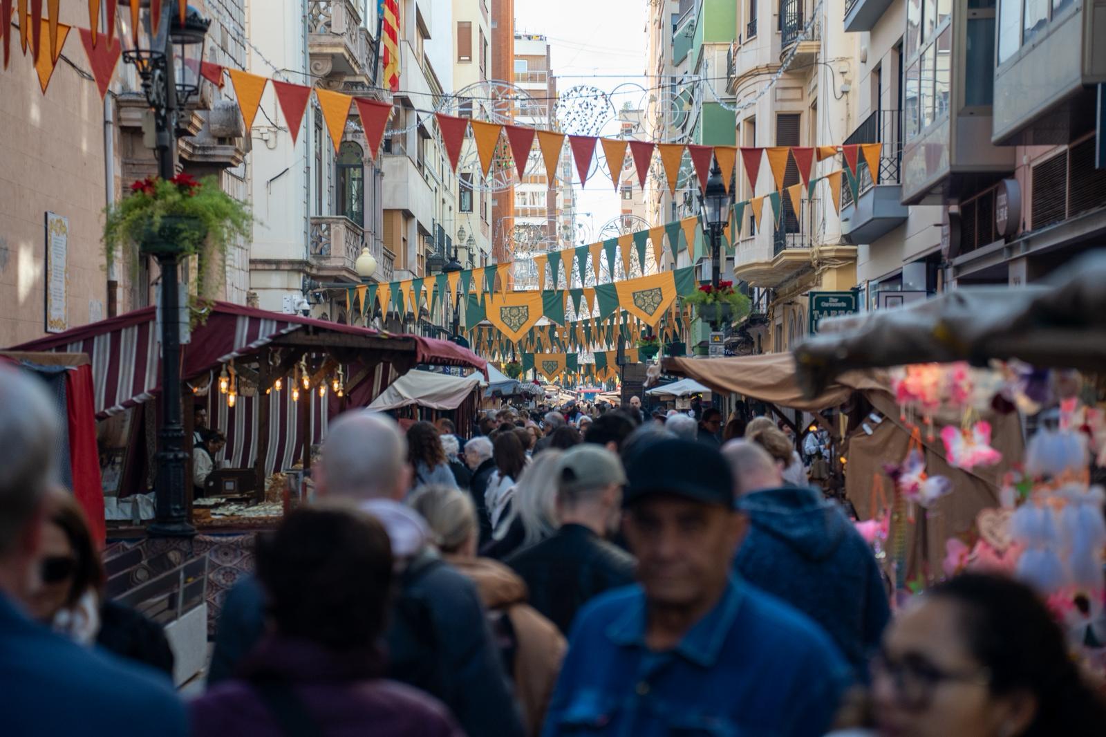 Castellón cierra un puente récord con un 80% de ocupación hotelera y más de 85.000 visitantes en el Mercado Medieval Castellón cierra un puente récord con un 80% de ocupación hotelera y más de 85.000 visitantes en el Mercado Medieval