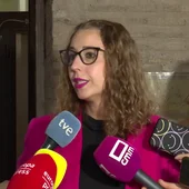 Una consejera del PSOE insinúa irregularidades en las primarias que ganó Sánchez: "En los censos aparecían 30 ó 40 personas" Una consejera del PSOE insinúa irregularidades en las primarias que ganó Sánchez: "En los censos aparecían 30 ó 40 personas"