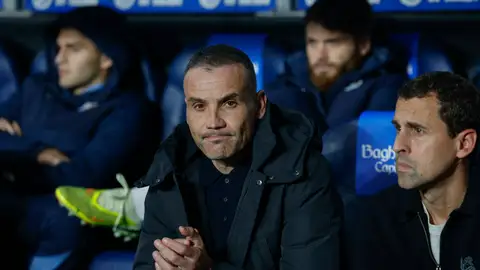 La Real cesa a Sergio Francisco y Ansotegi será el interino hasta Navidades La Real cesa a Sergio Francisco y Ansotegi será el interino hasta Navidades