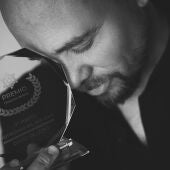David de Loro trae a Torrevieja el tercer premio del certamen nacional 'Fotógrafos de Boda' 