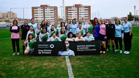 Los partidos benéficos populares-informadores recaudan en Elche 2.800 euros. Los partidos benéficos populares-informadores recaudan en Elche 2.800 euros.