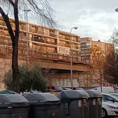 El puente de Meco sufrirá cortes de tráfico nocturno por los trabajos de mejora de la movilidad de las pasarelas peatonales de Alcalá de Henares El puente de Meco sufrirá cortes de tráfico nocturno por los trabajos de mejora de la movilidad de las pasarelas peatonales de Alcalá de Henares