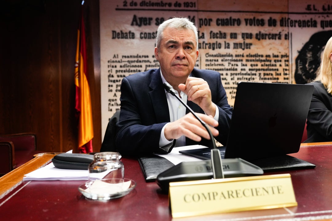 El exdiputado socialista Santos Cerdán a su llegada al Senado El exdiputado socialista Santos Cerdán a su llegada al Senado