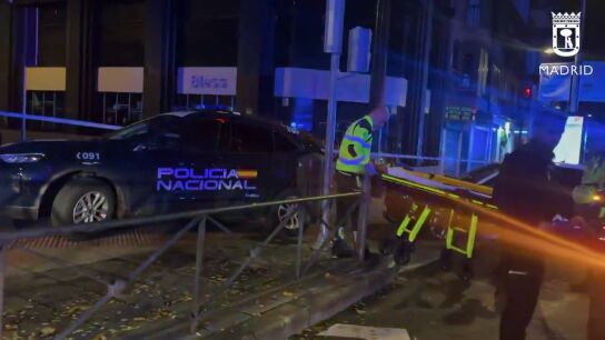 Asesinan a pu&ntilde;aladas a una mujer en un piso en Madrid