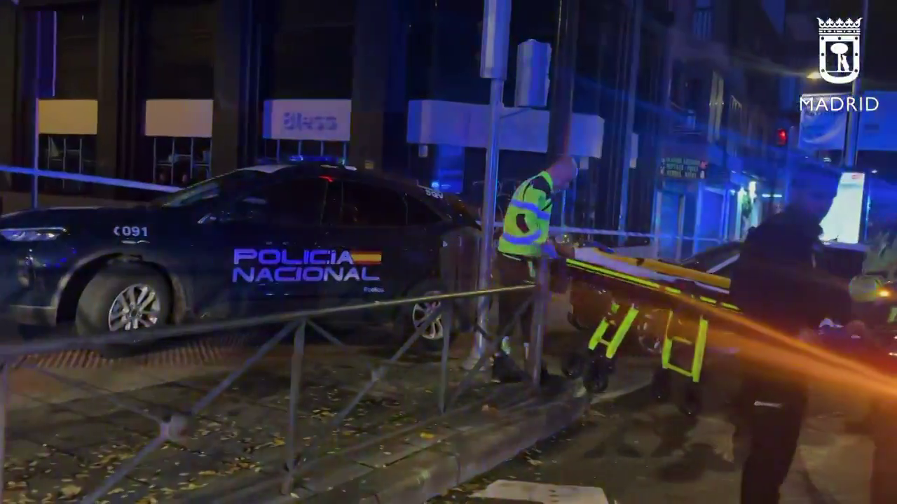 Asesinan a puñaladas a una mujer en un piso en Madrid Asesinan a puñaladas a una mujer en un piso en Madrid