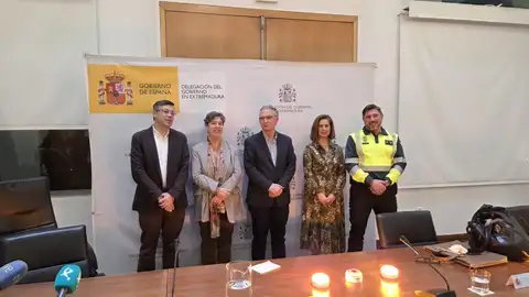 Quintana destaca que la baliza V16 mejorará la seguridad y que en los primeros meses se priorizará la "pedagogía" Quintana destaca que la baliza V16 mejorará la seguridad y que en los primeros meses se priorizará la "pedagogía"