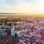 La Palma del Condado, un paseo por las nubes. La Palma del Condado, un paseo por las nubes.