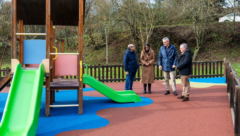A area recreativa de Cachamuiña “máis inclusiva e segura” cun parque infantil reformado A area recreativa de Cachamuiña “máis inclusiva e segura” cun parque infantil reformado