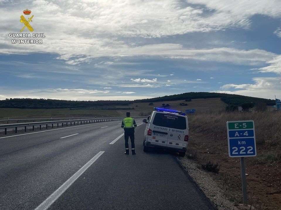 Investigado por conducir drogado a 236 km/h por la A-4 en Santa Cruz de Mudela, en un tramo limitado a 120 Investigado por conducir drogado a 236 km/h por la A-4 en Santa Cruz de Mudela, en un tramo limitado a 120