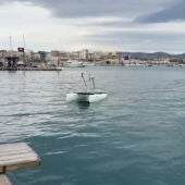 L'UJI prova en el Port de Castelló el nou catamarà robòtic autònom per al manteniment i reparació d'infraestructures marines