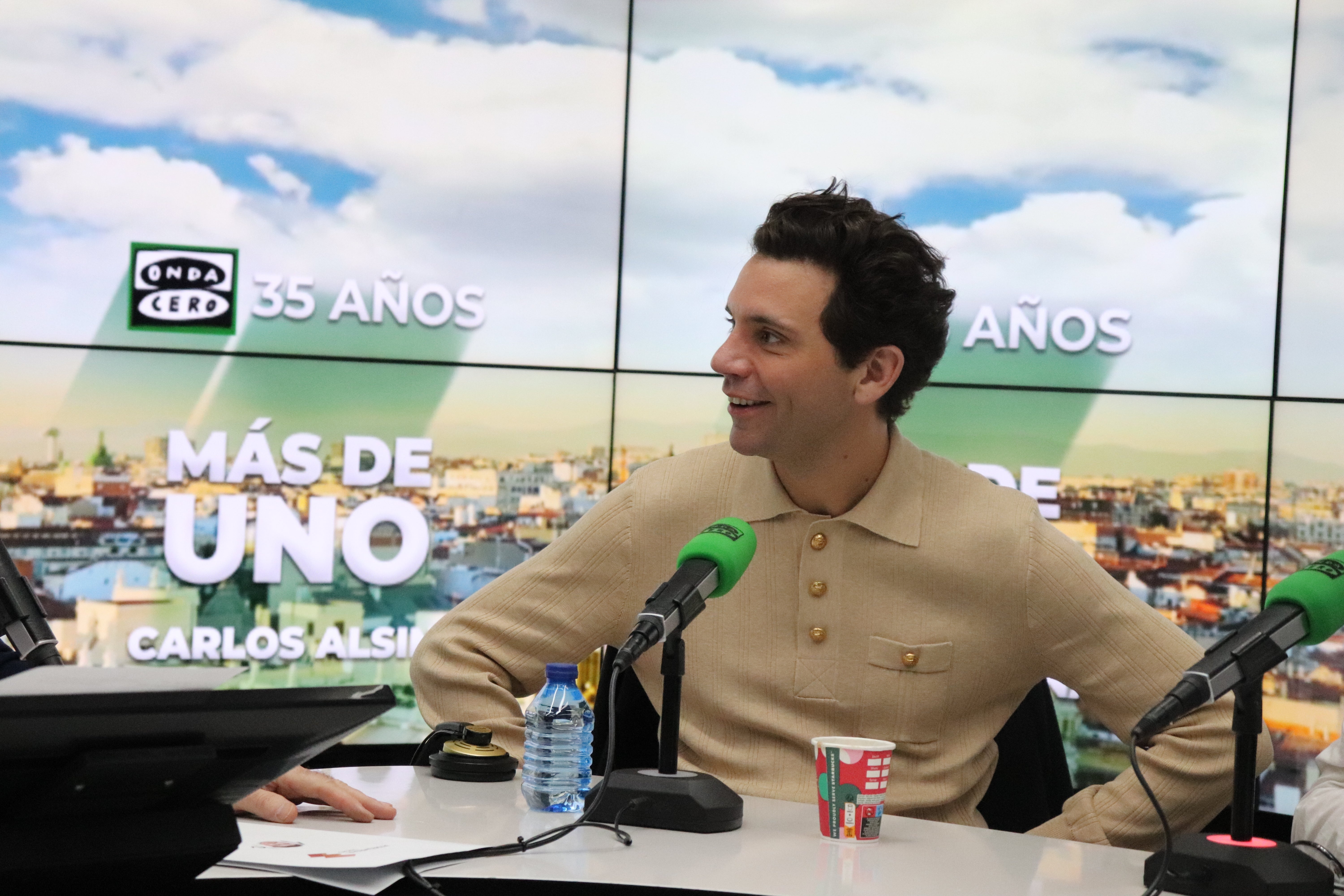Mika presenta su nuevo álbum 'Hyperlove', una provocación y una pregunta: "¿Dónde está el amor?" Mika presenta su nuevo álbum 'Hyperlove', una provocación y una pregunta: "¿Dónde está el amor?"