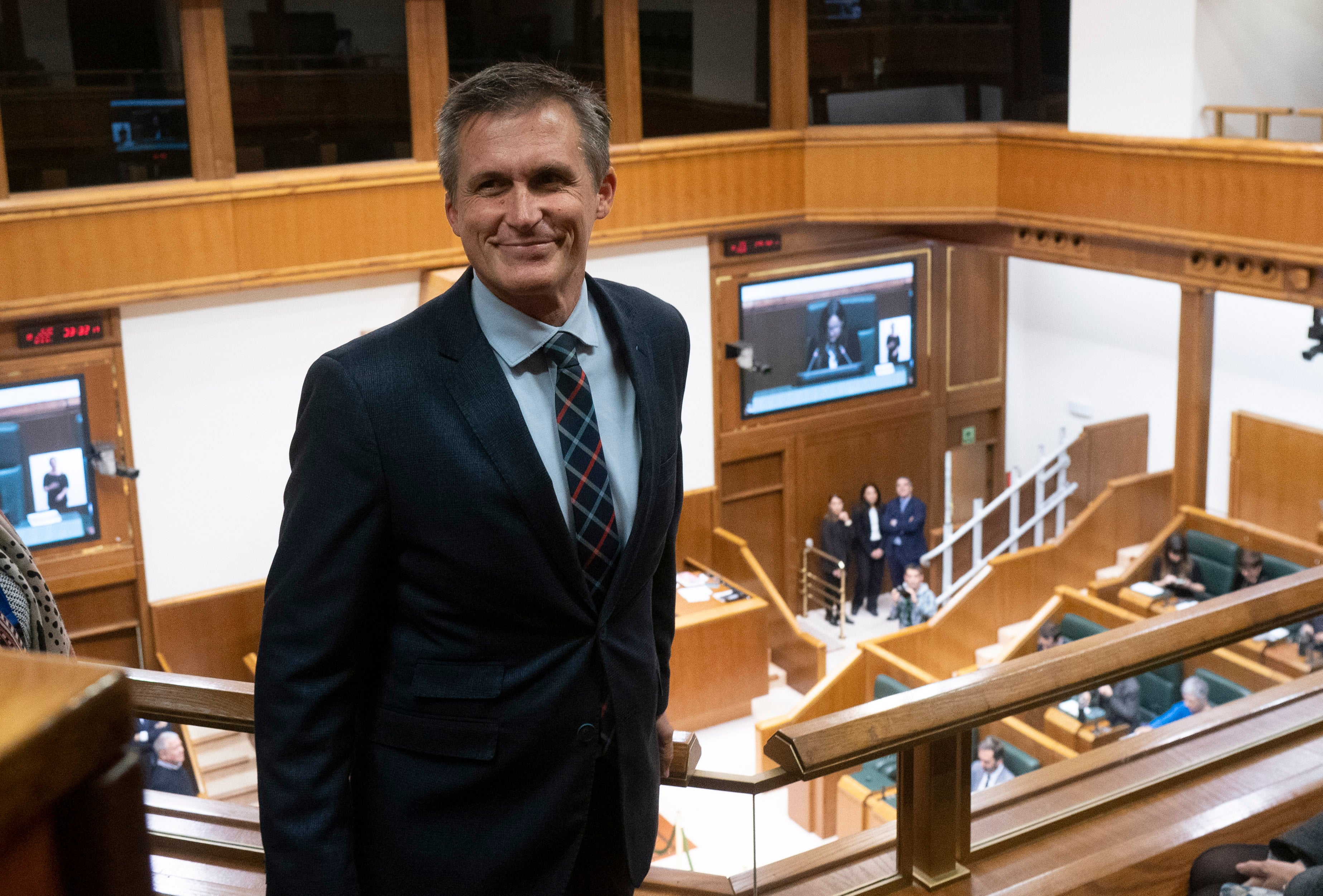 Mancisidor, elegido defensor del pueblo vasco en medio de reproches entre Bildu y el PP Mancisidor, elegido defensor del pueblo vasco en medio de reproches entre Bildu y el PP