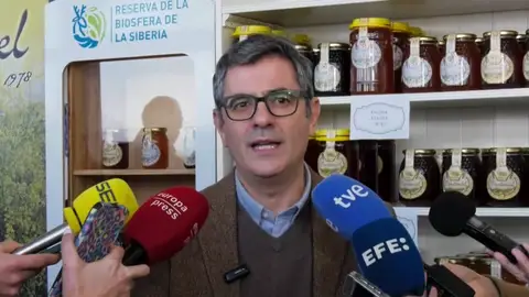 El PSOE califica como "conspiranoia trumpista" el supuesto robo de votos denunciado por el PP: "Un clásico en ellos" El PSOE califica como "conspiranoia trumpista" el supuesto robo de votos denunciado por el PP: "Un clásico en ellos"