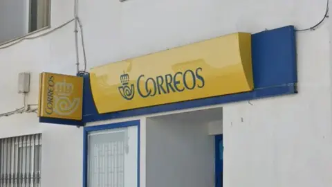 Encuentran quemada la caja fuerte robada con votos y dinero en Fuente de Cantos (Badajoz) Encuentran quemada la caja fuerte robada con votos y dinero en Fuente de Cantos (Badajoz)