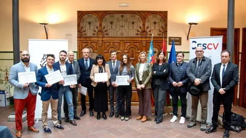 La resiliència individual dels propietaris i propietàries i l’orientació emprenedora del comerç minorista impulsen la seua resiliència organitzacional La resiliència individual dels propietaris i propietàries i l’orientació emprenedora del comerç minorista impulsen la seua resiliència organitzacional