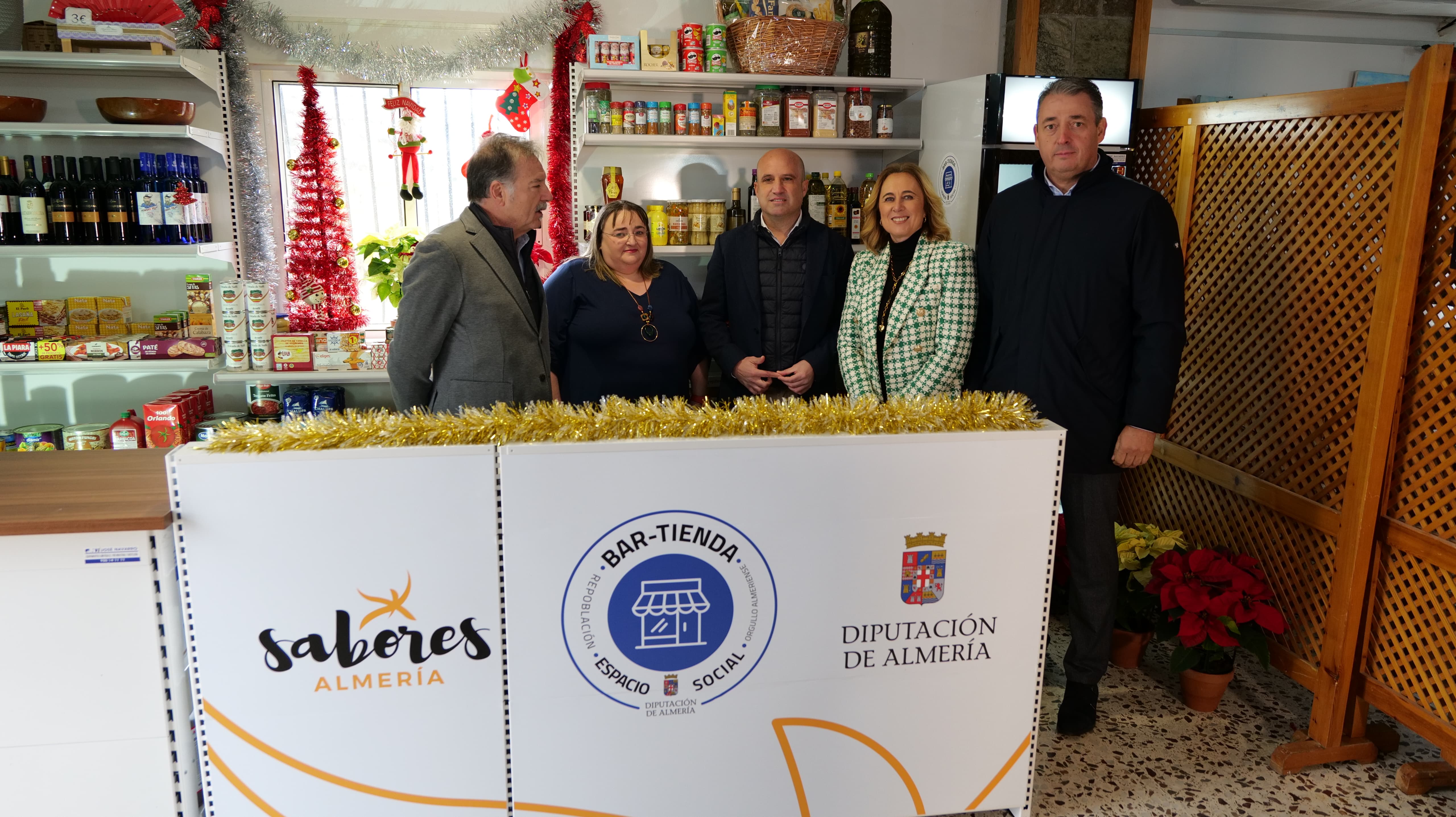 Alcudia de Monteagud estrena tienda municipal en el bar ‘El Mirador de las Estrellas’ Alcudia de Monteagud estrena tienda municipal en el bar ‘El Mirador de las Estrellas’