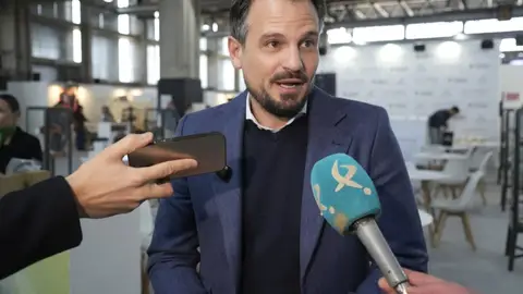 El PP denuncia ante la Junta Electoral que en varios sobres del voto por correo no se incluía su papeleta El PP denuncia ante la Junta Electoral que en varios sobres del voto por correo no se incluía su papeleta