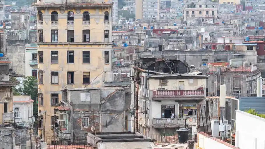 https:www.westend61.de/es/foto/RHPLF24067/vista-aerea-de-las-calles-que-dividen-la-habana-moderna-de-la-habana-vieja-con-casas-en-ruinas-en-primer-plano-la-habana-cuba-antillas-caribe-america-central https:www.westend61.de/es/foto/RHPLF24067/vista-aerea-de-las-calles-que-dividen-la-habana-moderna-de-la-habana-vieja-con-casas-en-ruinas-en-primer-plano-la-habana-cuba-antillas-caribe-america-central